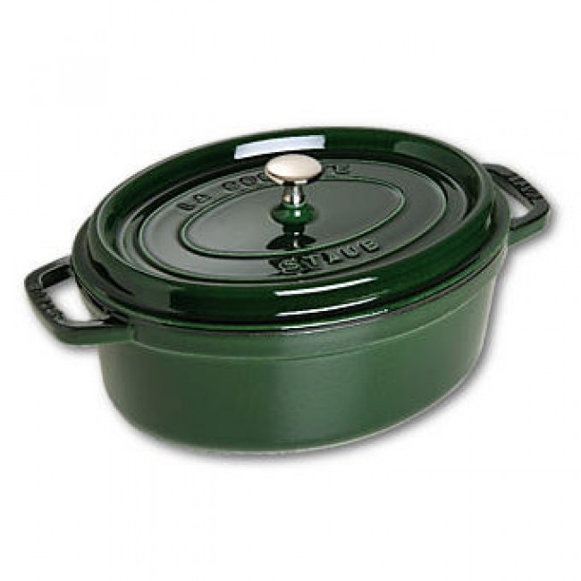Cocotte en fonte ovale émaillée 29 cm vert basilic - Vitamines - Staub